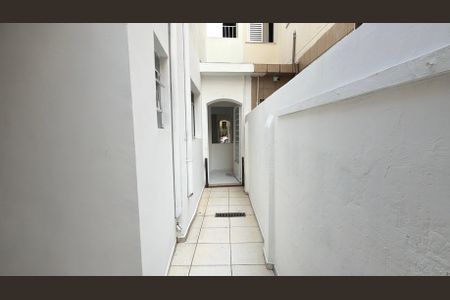Casa para alugar com 100m², 3 quartos e sem vagaQuintal