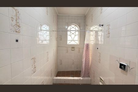 Casa para alugar com 100m², 3 quartos e sem vagaBanheiro