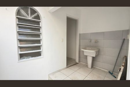 Casa para alugar com 100m², 3 quartos e sem vagaÁrea de Serviço