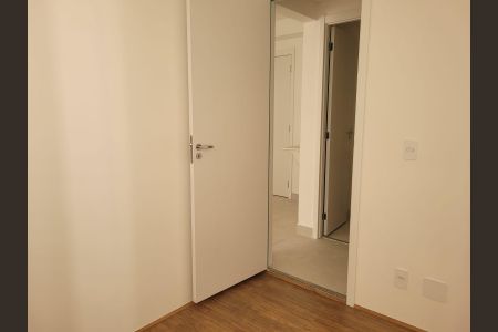 Quarto de apartamento para alugar com 2 quartos, 48m² em Vila Ema, São Paulo