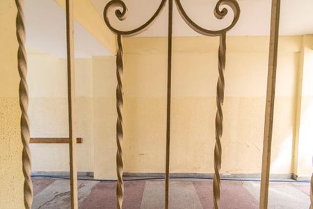 Vista da Sala de apartamento para alugar com 2 quartos, 40m² em Brás de Pina, Rio de Janeiro