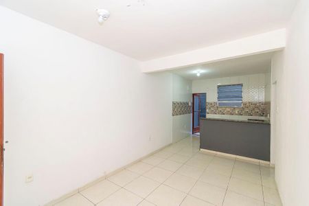 Sala de apartamento para alugar com 2 quartos, 40m² em Brás de Pina, Rio de Janeiro