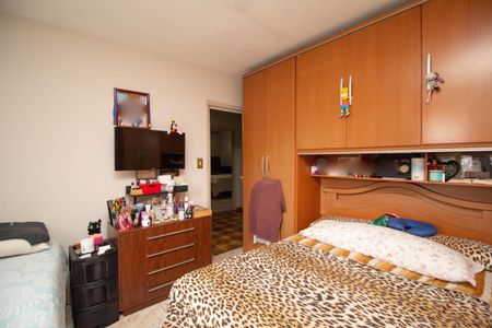 Casa à venda com 150m², 3 quartos e 6 vagasQuarto 2