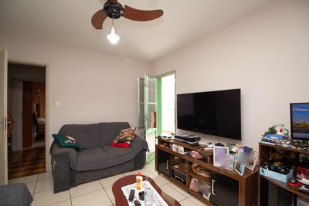 Casa à venda com 150m², 3 quartos e 6 vagasSala