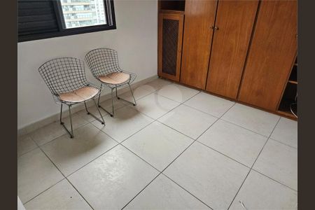 Apartamento à venda com 63m², 2 quartos e 1 vaga