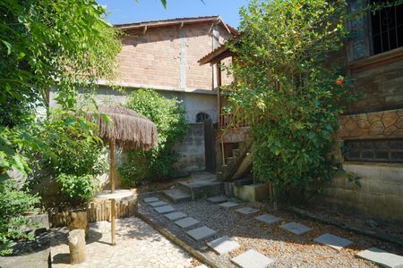 Casa de condomínio para alugar com 40m², 2 quartos e 1 vagaQuintal