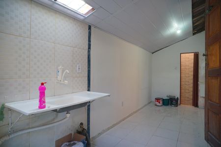 Casa de condomínio para alugar com 40m², 2 quartos e 1 vagaÁrea de Serviço
