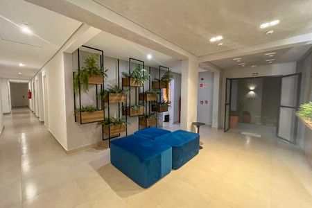 Apartamento para alugar com 34m², 2 quartos e sem vagaHall social