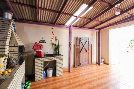 Casa à venda com 100m², 2 quartos e 1 vaga Casa à venda com 100m², 2 quartos e 1 vagaÁrea externa