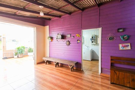 Casa à venda com 100m², 2 quartos e 1 vaga Casa à venda com 100m², 2 quartos e 1 vagaÁrea externa