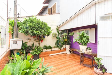 Casa à venda com 100m², 2 quartos e 1 vaga Casa à venda com 100m², 2 quartos e 1 vagaÁrea externa