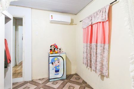 Quarto 2 de casa à venda com 2 quartos, 100m² em Mato Grande, Canoas