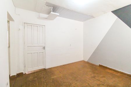 Sala de casa para alugar com 1 quarto, 36m² em Vila Carmosina, São Paulo