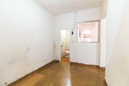 Suíte de casa para alugar com 1 quarto, 36m² em Vila Carmosina, São Paulo