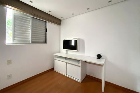 Apartamento à venda com 119m², 4 quartos e 2 vagasQuarto 3
