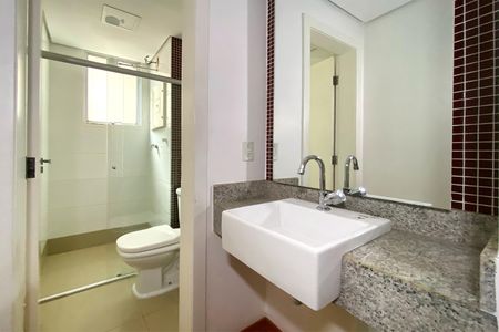 Apartamento à venda com 119m², 4 quartos e 2 vagasBanheiro