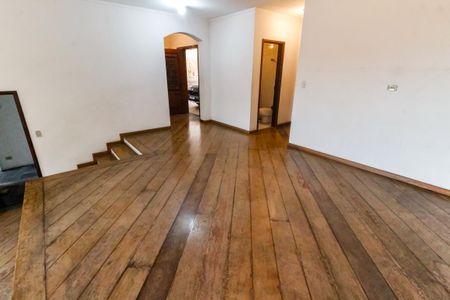 Casa para alugar com 300m², 4 quartos e 4 vagas Casa para alugar com 300m², 4 quartos e 4 vagasSala 3
