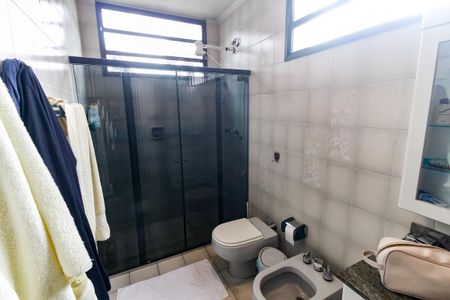 Casa para alugar com 300m², 4 quartos e 4 vagas Casa para alugar com 300m², 4 quartos e 4 vagasBanheiro da Suíte 3