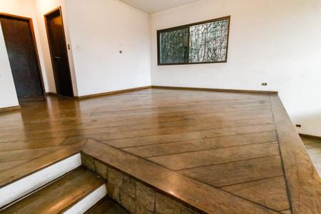 Casa para alugar com 300m², 4 quartos e 4 vagas Casa para alugar com 300m², 4 quartos e 4 vagasSala 3