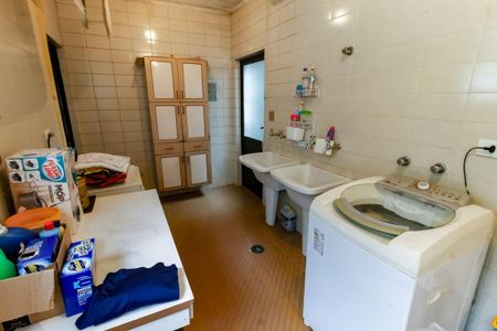 Casa para alugar com 300m², 4 quartos e 4 vagas Casa para alugar com 300m², 4 quartos e 4 vagasÁrea de Serviço