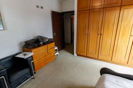 Casa para alugar com 300m², 4 quartos e 4 vagas Casa para alugar com 300m², 4 quartos e 4 vagasSuíte 3