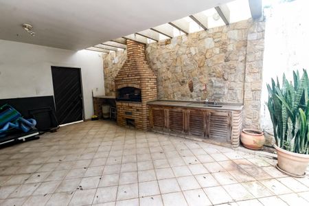 Casa para alugar com 300m², 4 quartos e 4 vagas Casa para alugar com 300m², 4 quartos e 4 vagasChurrasqueira