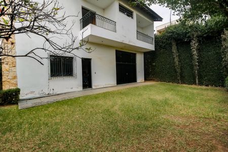 Casa para alugar com 300m², 4 quartos e 4 vagas Casa para alugar com 300m², 4 quartos e 4 vagasJardim
