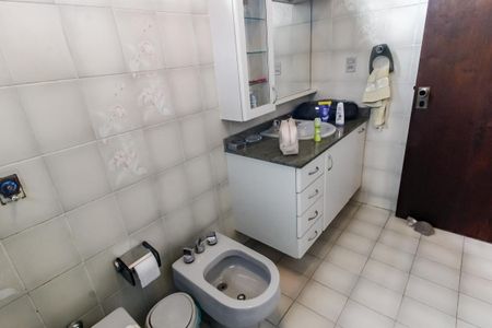 Casa para alugar com 300m², 4 quartos e 4 vagas Casa para alugar com 300m², 4 quartos e 4 vagasBanheiro da Suíte 3