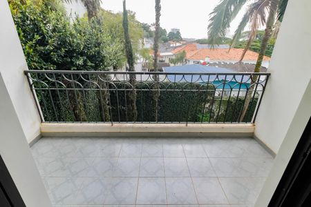 Casa para alugar com 300m², 4 quartos e 4 vagas Casa para alugar com 300m², 4 quartos e 4 vagasVaranda - Suíte 4