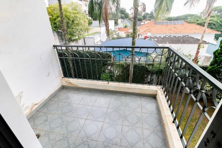 Casa para alugar com 300m², 4 quartos e 4 vagas Casa para alugar com 300m², 4 quartos e 4 vagasVaranda - Suíte 3