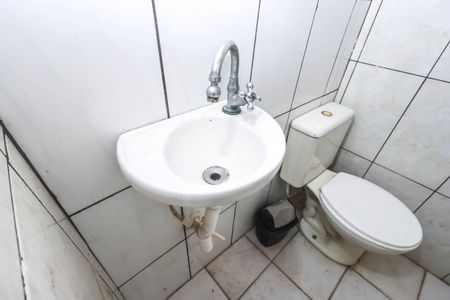 Casa para alugar com 28m², 1 quarto e sem vagaBanheiro