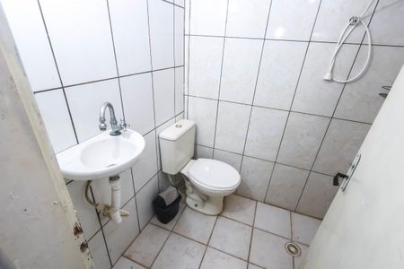 Banheiro de casa para alugar com 1 quarto, 28m² em Vila São José, São Paulo