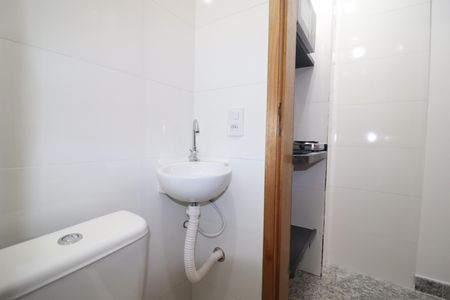 Banheiro de apartamento para alugar com 1 quarto, 29m² em Vila Sao Pedro, Santo André
