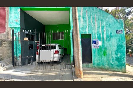 Casa para alugar com 60m², 2 quartos e sem vagaPlaca instalada na fachada do imóvel 