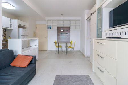 Sala de apartamento para alugar com 1 quarto, 62m² em Cidade Monções, São Paulo