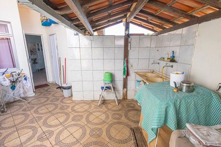 Casa à venda com 435m², 4 quartos e 4 vagasarea de serviço