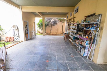 Casa à venda com 435m², 4 quartos e 4 vagasgaragem / quintal