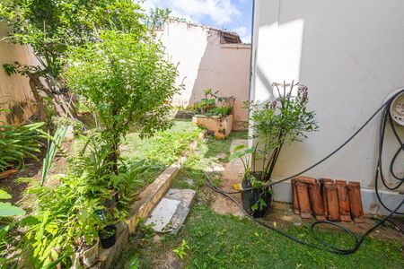 Casa à venda com 435m², 4 quartos e 4 vagasgaragem / quintal