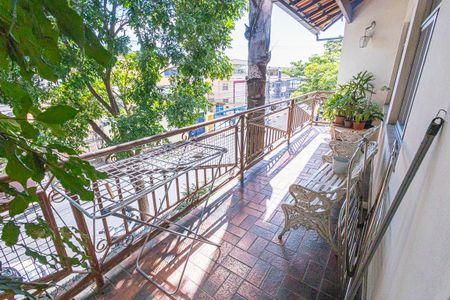 Casa à venda com 435m², 4 quartos e 4 vagasvaranda