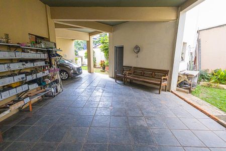 Casa à venda com 435m², 4 quartos e 4 vagasgaragem / quintal