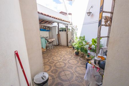 Casa à venda com 435m², 4 quartos e 4 vagasarea de serviço