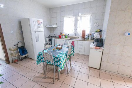 Casa à venda com 435m², 4 quartos e 4 vagascozinha