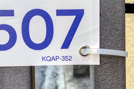 Casa à venda com 92m², 4 quartos e 1 vaga Casa à venda com 92m², 4 quartos e 1 vagaKQAP-352