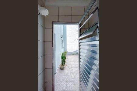 Casa à venda com 92m², 4 quartos e 1 vaga Casa à venda com 92m², 4 quartos e 1 vagaBanheiro da Área externa