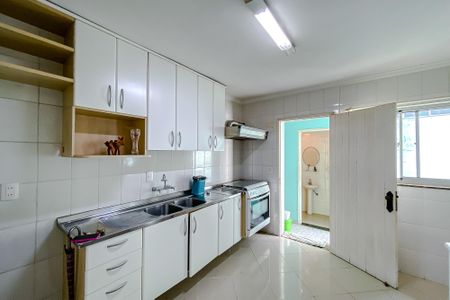Casa à venda com 92m², 4 quartos e 1 vaga Casa à venda com 92m², 4 quartos e 1 vagaCozinha
