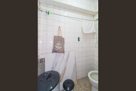 Casa à venda com 100m², 2 quartos e 1 vaga Casa à venda com 100m², 2 quartos e 1 vagaBanheiro - Área de Serviço