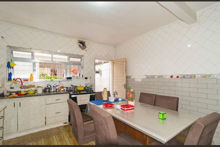 Casa à venda com 100m², 2 quartos e 1 vaga Casa à venda com 100m², 2 quartos e 1 vagaCozinha