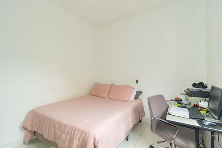 Casa à venda com 100m², 2 quartos e 1 vaga Casa à venda com 100m², 2 quartos e 1 vagaQuarto 2