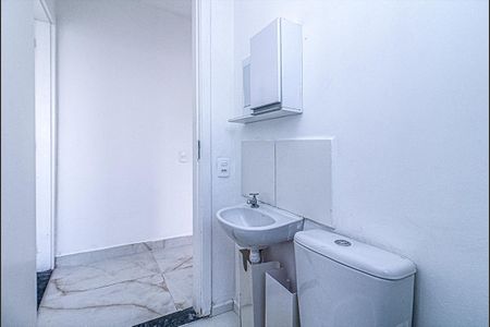 Apartamento para alugar com 44m², 2 quartos e sem vagabanheiro social_3