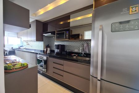 Apartamento à venda com 77m², 2 quartos e 2 vagasCozinha